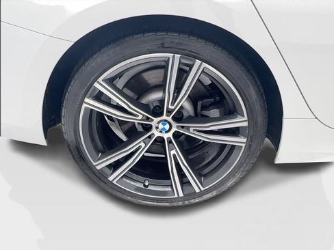 Used 2024 BMW 330i Sedan w/ Convenience Package RWD image 16