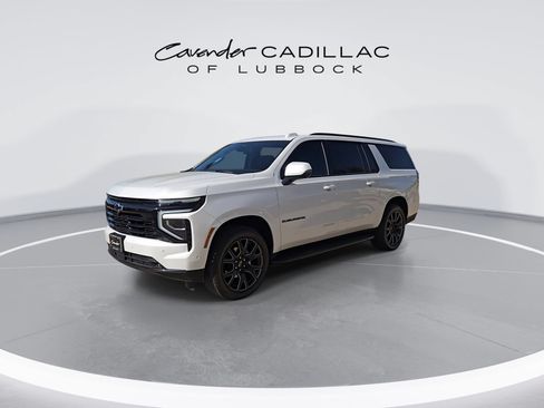 Used 2025 Chevrolet Suburban RST w/ RST Capability Package AWD/4WD image 4