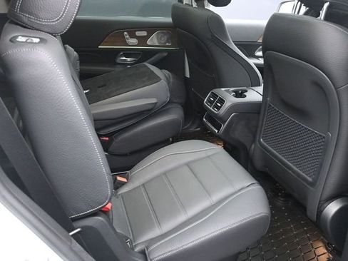 Used 2026 Mercedes-Benz GLS 450 4MATIC image 28
