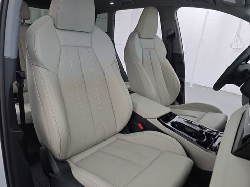 Used 2025 Audi Q6 e-tron Premium Plus w/ Premium Plus image 10