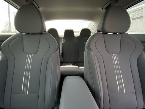 New 2026 Hyundai Elantra Sport FWD image 27