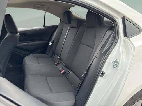 Certified 2024 Toyota Corolla LE image 30