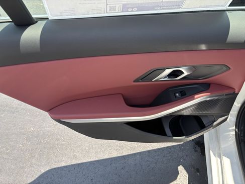 Used 2025 BMW 330i Sedan w/ Premium Package image 14