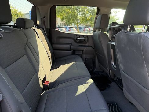 Used 2022 Chevrolet Silverado 1500 Custom Trail Boss AWD/4WD image 8