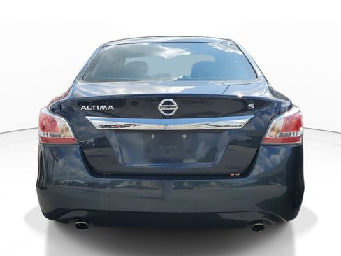 Used 2015 Nissan Altima 2.5 S FWD image 4