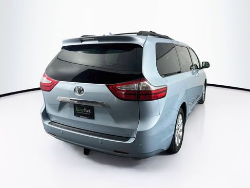 Used 2017 Toyota Sienna Limited Premium AWD/4WD image 9