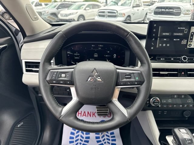 Used 2025 Mitsubishi Outlander SEL AWD/4WD image 18
