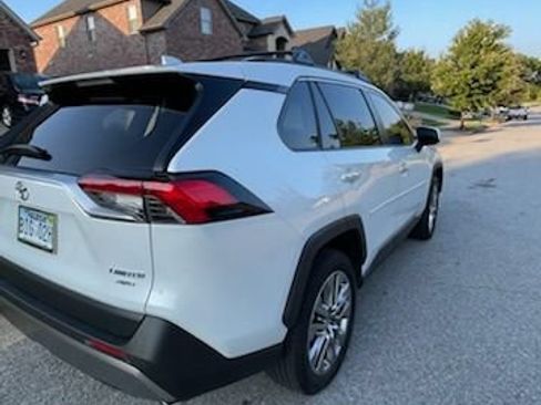 Used 2025 Toyota RAV4 Limited w/ Advanced Technology Package AWD/4WD image 17