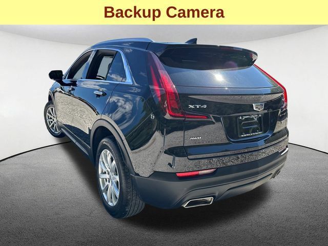 Used 2023 Cadillac XT4 Luxury w/ Cold Weather Package AWD/4WD image 10
