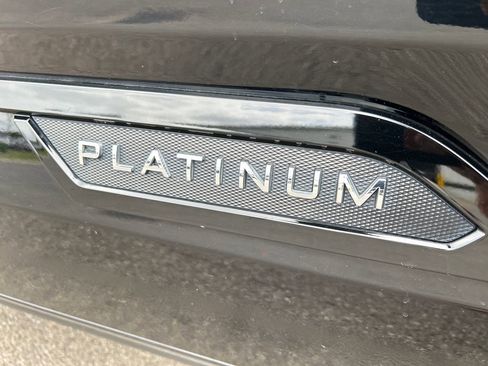 Used 2023 Toyota Tundra Platinum image 11