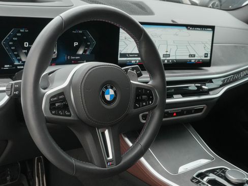 Used 2025 BMW X5 M60i w/ Climate Comfort Package AWD/4WD image 9