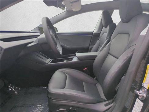 Used 2025 Tesla Model 3 Long Range RWD image 17
