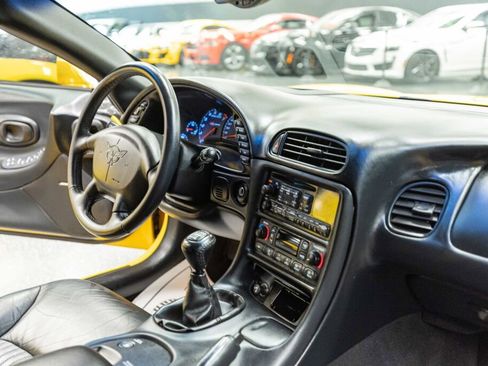 Used 2003 Chevrolet Corvette Z06 w/ Memory Package, 3 Drivers image 14