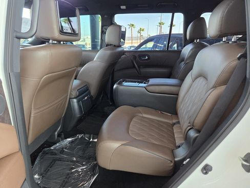 Used 2023 Nissan Armada Platinum w/ Captain's Chairs Package AWD/4WD image 14