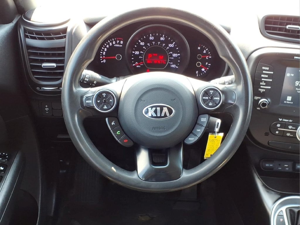 Used 2018 Kia Soul + FWD image 17