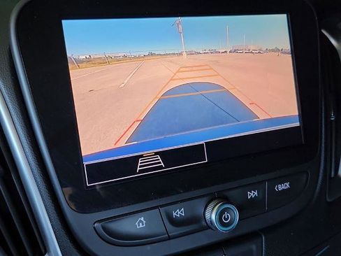 Used 2024 Chevrolet Malibu LT image 18