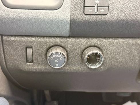 Used 2019 Chevrolet Colorado Z71 image 32