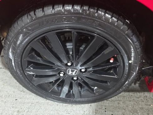 Used 2018 Honda Fit Sport image 4