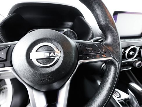 Used 2024 Nissan Sentra SV FWD image 29