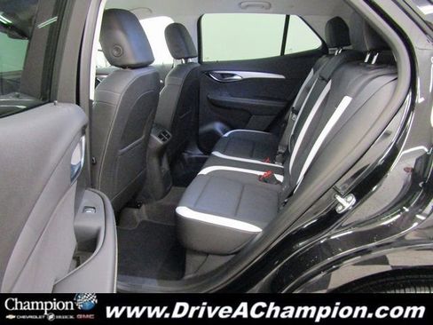 Certified 2025 Buick Envision Sport Touring image 16