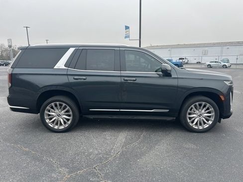 Used 2022 Cadillac Escalade Premium Luxury image 5