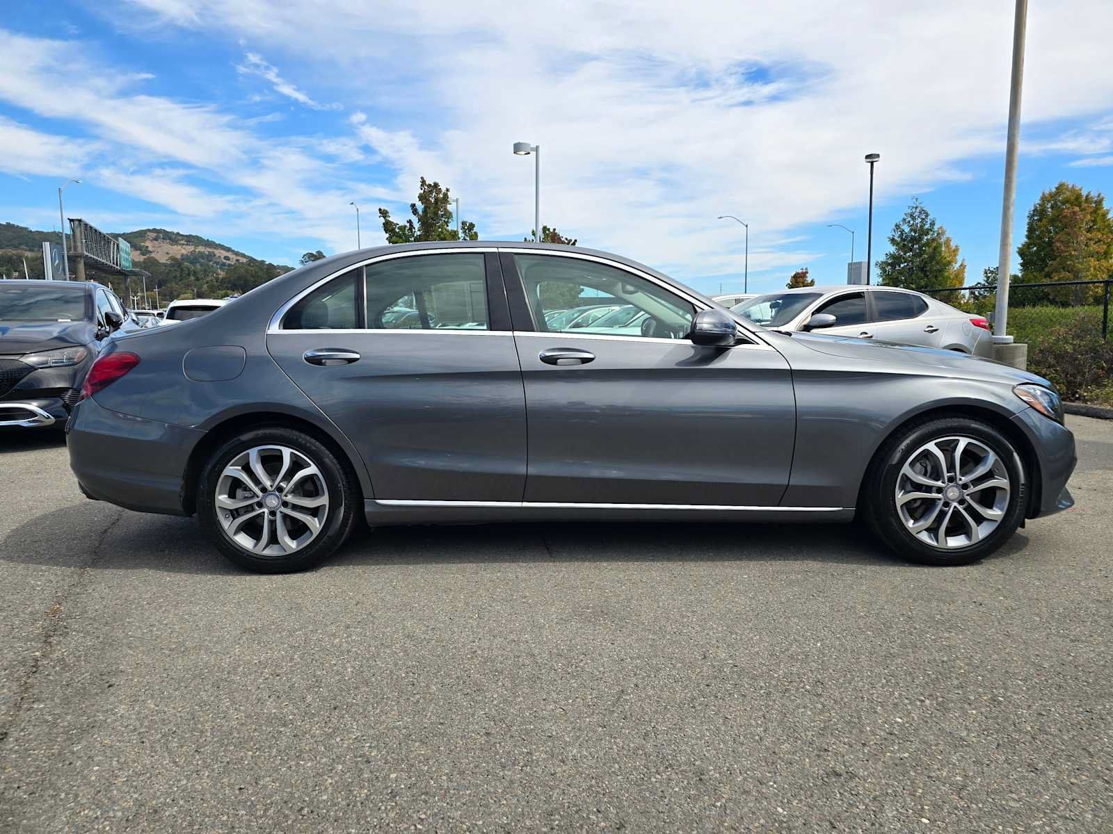 Used 2017 Mercedes-Benz C 300 Sedan image 2