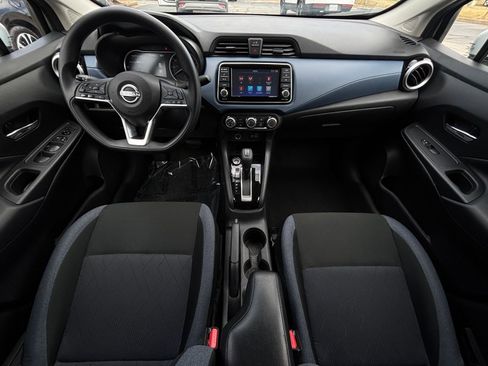 Used 2025 Nissan Versa SV FWD image 32