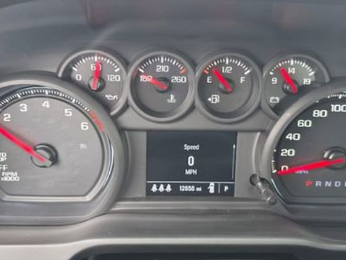 Used 2024 Chevrolet Silverado 1500 W/T w/ Z71 Off-Road Package image 17