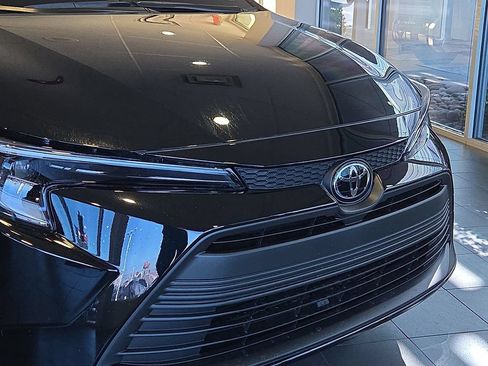 New 2026 Toyota Corolla LE FWD image 7