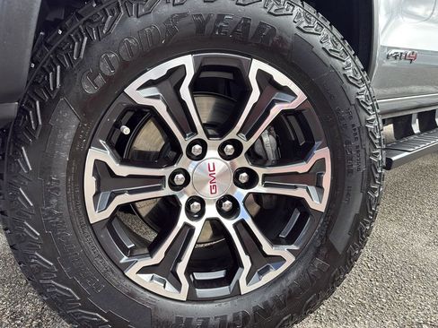 Used 2023 GMC Canyon AT4 w/ AT4 Premium Package image 7