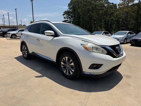 Used 2016 Nissan Murano SV w/ Premium Package FWD image 7