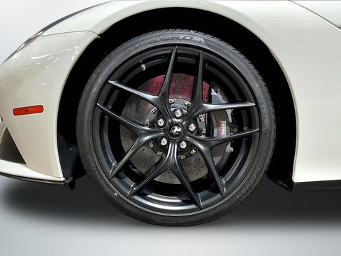 Used 2016 Ferrari F12 Berlinetta RWD image 27