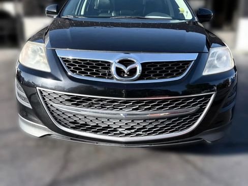 Used 2011 MAZDA CX-9 Touring w/ Moonroof & Bose Audio Pkg image 8