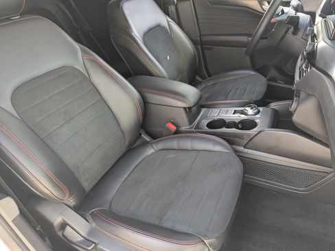 Used 2022 Ford Escape SEL w/ SEL Stealth AWD Package image 9