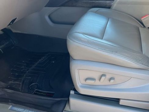 Used 2016 Chevrolet Tahoe LT image 11