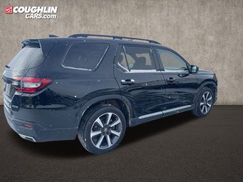 Used 2023 Honda Pilot Elite image 4