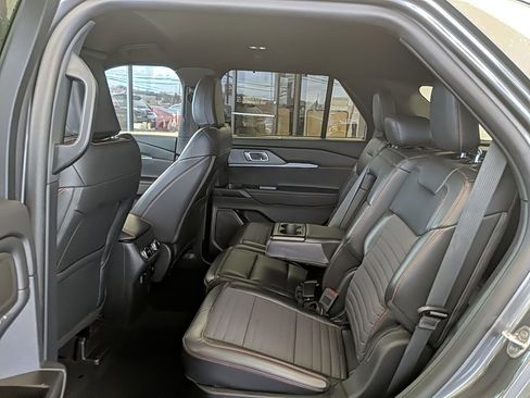 Certified 2025 Ford Explorer ST-Line w/ Premium Package image 12