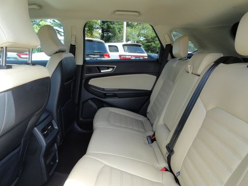 Used 2024 Ford Edge SEL AWD/4WD image 19
