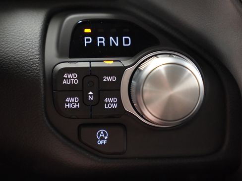 New 2026 RAM 1500 Laramie AWD/4WD image 30