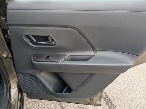 New 2026 Nissan Kicks S image 27