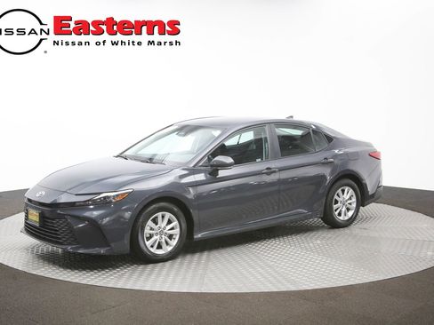 Used 2025 Toyota Camry LE FWD image 57