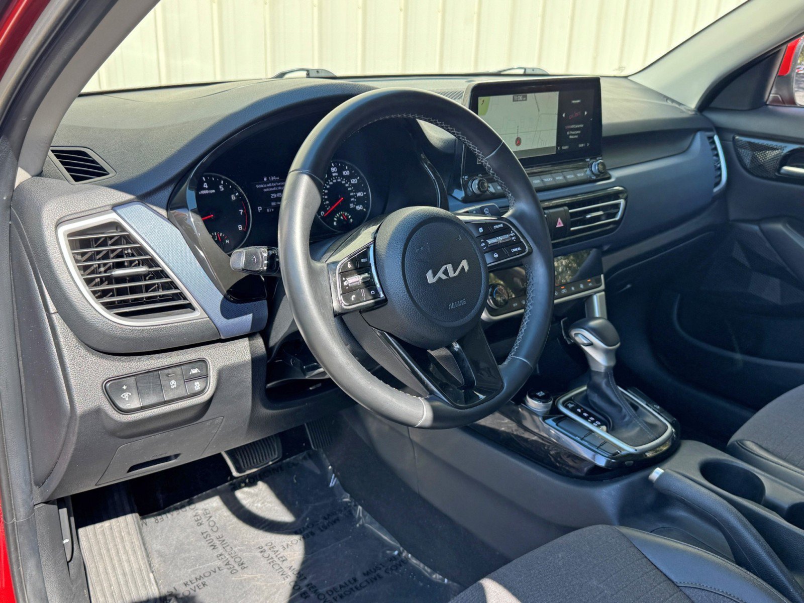 Used 2022 Kia Seltos S FWD image 12