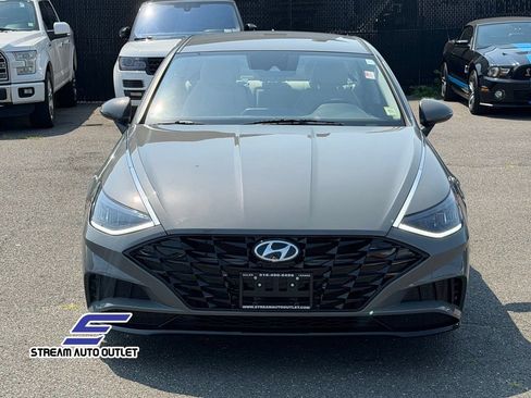 Used 2023 Hyundai Sonata SEL FWD image 2