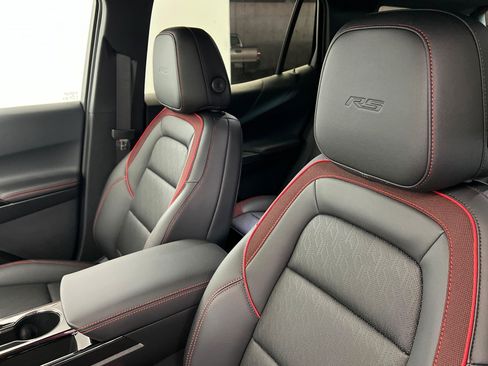 New 2027 Chevrolet Equinox RS w/ Convenience Package III AWD/4WD image 17