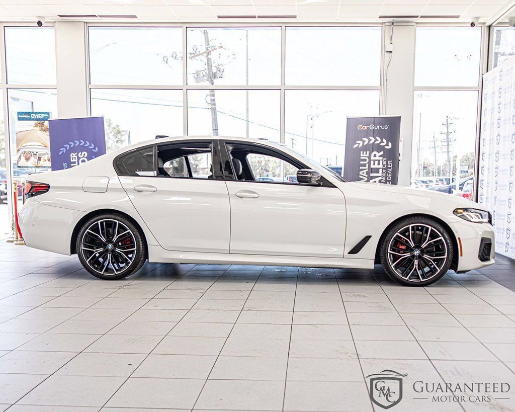 Used 2023 BMW 530i w/ M Sport Package RWD image 9