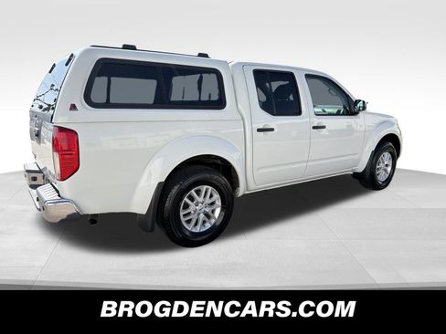 Used 2017 Nissan Frontier SV w/ SV Value Truck Package image 3