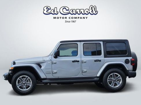 Used 2018 Jeep Wrangler Unlimited Sahara w/ Safety Group image 4