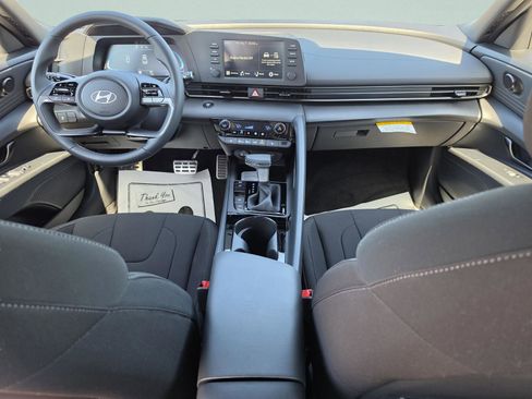 New 2026 Hyundai Elantra SEL Sport Premium FWD image 15