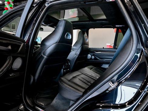 Used 2017 BMW X5 M image 19