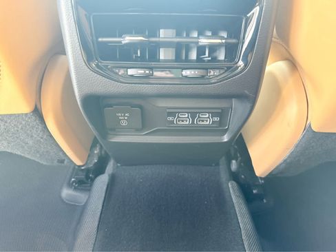 Used 2024 Jeep Grand Cherokee Summit image 39